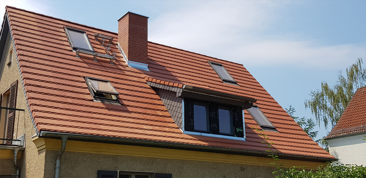 Dachbau Stefan Reichelt – Dachdeckermeister Stefan Reichelt ist der Profi für Dachabdichtung, Wärmedämmung, Holzbau und Dachgeschossausbau.